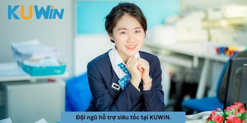 Nhân viên hỗ trợ khách hàng có chuyên môn cao và đào tạo bài bản